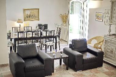 Holiday House in Eygali�res  (Bouches-du-Rh�ne) or holiday homes and vacation rentals