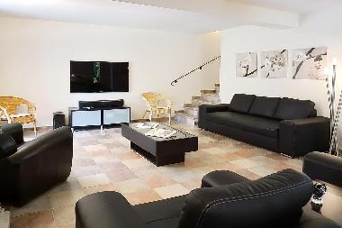 Holiday House in Eygali�res  (Bouches-du-Rh�ne) or holiday homes and vacation rentals