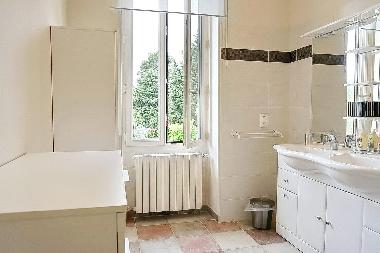 Holiday House in Eygali�res  (Bouches-du-Rh�ne) or holiday homes and vacation rentals