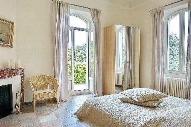 Holiday House in Eygali�res  (Bouches-du-Rh�ne) or holiday homes and vacation rentals