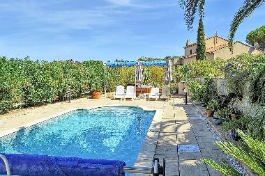 Holiday House in Giens (Var) or holiday homes and vacation rentals