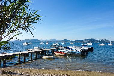 Holiday House in Giens (Var) or holiday homes and vacation rentals