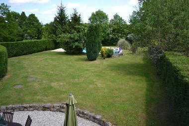 Private Rear Garden with Pool