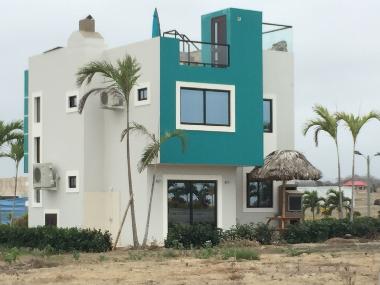 Holiday House in mirador playa san jos (Manabi) or holiday homes and vacation rentals