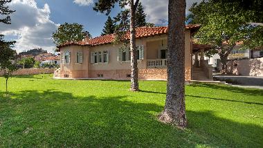 Villa in Sinj (Splitsko-Dalmatinska) or holiday homes and vacation rentals