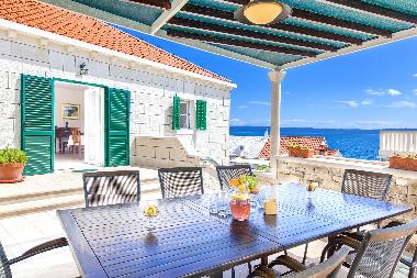 Villa in Sumartin (Splitsko-Dalmatinska) or holiday homes and vacation rentals