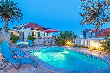 Villa in Sumartin (Splitsko-Dalmatinska) or holiday homes and vacation rentals