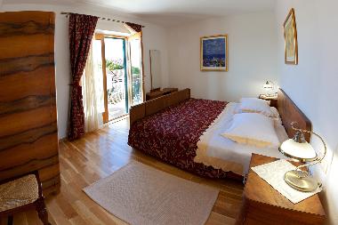 Villa in Sumartin (Splitsko-Dalmatinska) or holiday homes and vacation rentals