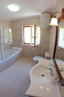 Villa in Sumartin (Splitsko-Dalmatinska) or holiday homes and vacation rentals