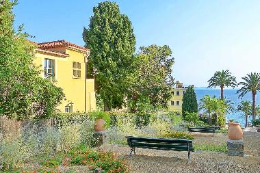 Holiday House in Le Rayol-Canadel (Var) or holiday homes and vacation rentals