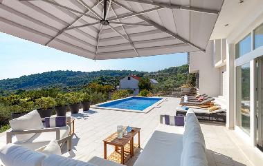 Villa in Selca (Splitsko-Dalmatinska) or holiday homes and vacation rentals