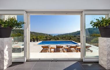 Villa in Selca (Splitsko-Dalmatinska) or holiday homes and vacation rentals