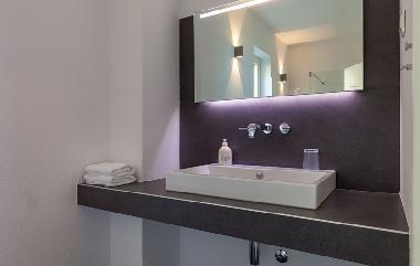 Villa in Selca (Splitsko-Dalmatinska) or holiday homes and vacation rentals