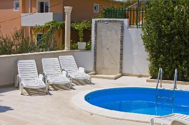 Villa in Dugi Rat (Splitsko-Dalmatinska) or holiday homes and vacation rentals