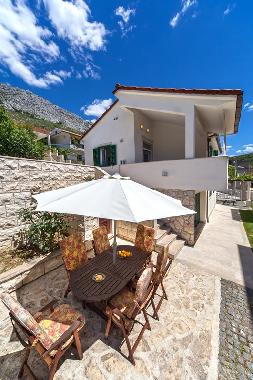 Villa in Dugi Rat (Splitsko-Dalmatinska) or holiday homes and vacation rentals