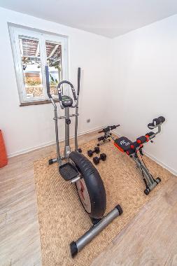 Villa in Baka Voda (Splitsko-Dalmatinska) or holiday homes and vacation rentals