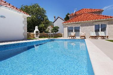 Villa in upa (Splitsko-Dalmatinska) or holiday homes and vacation rentals