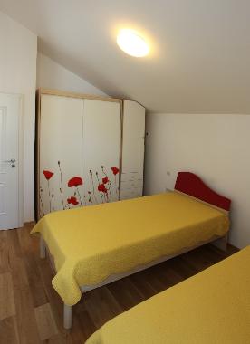 Holiday House in Milna (Splitsko-Dalmatinska) or holiday homes and vacation rentals