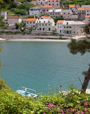 Holiday House in Pucisca (Splitsko-Dalmatinska) or holiday homes and vacation rentals