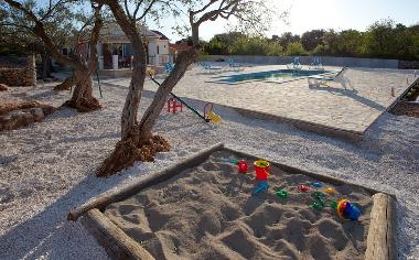 Villa in Mirca (Splitsko-Dalmatinska) or holiday homes and vacation rentals