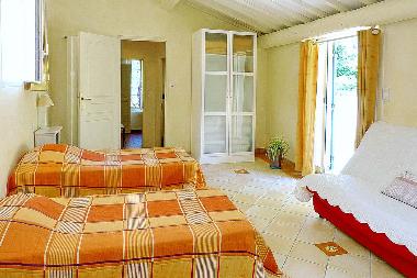 Holiday House in Loriol du Comtat (Vaucluse) or holiday homes and vacation rentals