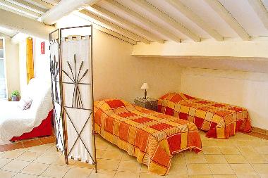 Holiday House in Loriol du Comtat (Vaucluse) or holiday homes and vacation rentals