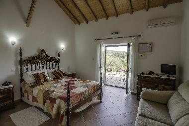 Bed and Breakfast in Silves (Algarve) or holiday homes and vacation rentals