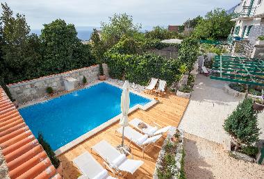 Holiday House in Podgora (Splitsko-Dalmatinska) or holiday homes and vacation rentals