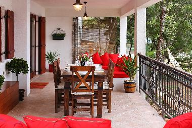 Holiday House in Posedarje (Zadarska) or holiday homes and vacation rentals