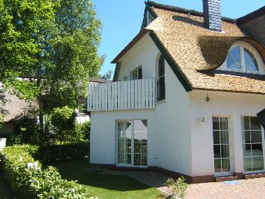 Holiday Apartment in Zingst (Fischland-Dar-Zingst) or holiday homes and vacation rentals