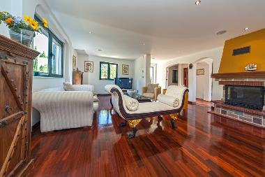 Villa in Sumartin (Splitsko-Dalmatinska) or holiday homes and vacation rentals