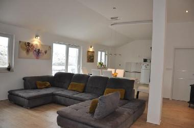 App num 3 -livingroom