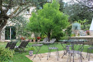 Holiday House in sarrians (Vaucluse) or holiday homes and vacation rentals