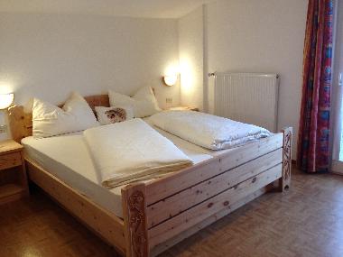 bedroom of the apartment for 4/6 persons with balcony