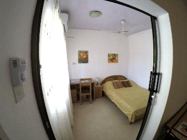 "Rose"Apartment: room 2 with A/C on request+ extra fee