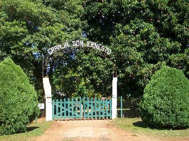 Holiday House in Villeta (Central) or holiday homes and vacation rentals