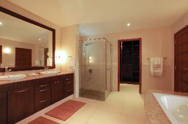 Holiday House in Wolmar (Flacq) or holiday homes and vacation rentals