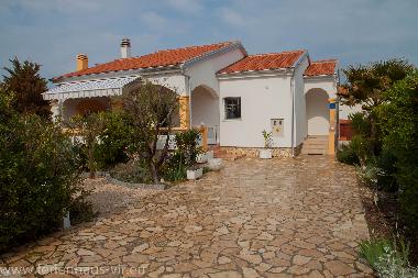 Holiday House in Vir (Zadarska) or holiday homes and vacation rentals