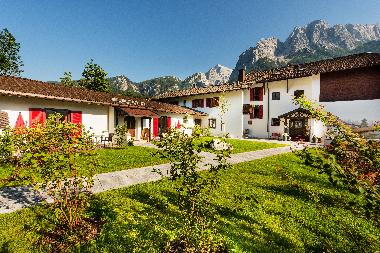 Hotel in Grainau (Upper Bavaria) or holiday homes and vacation rentals