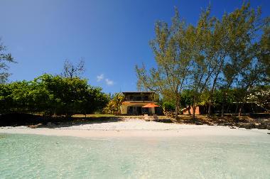 Holiday House in Roches Noires (Riviere du Rempart) or holiday homes and vacation rentals