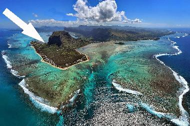 Holiday House in Le Morne (Black River) or holiday homes and vacation rentals