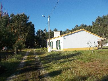 Holiday House in Grou - Coimbrao (Alentejo Litoral) or holiday homes and vacation rentals