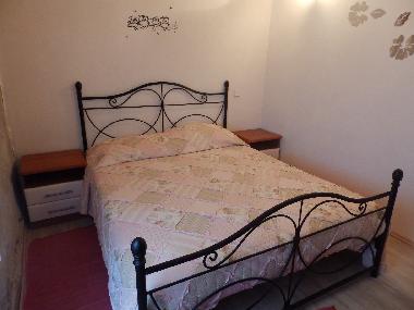 Room with double bed 180x200