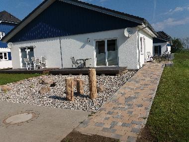 Holiday Apartment in Altefhr (Ostsee-Inseln) or holiday homes and vacation rentals