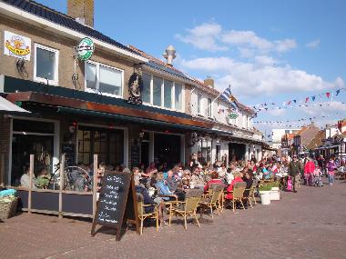 Holiday House in Zoutelande (Zeeland) or holiday homes and vacation rentals
