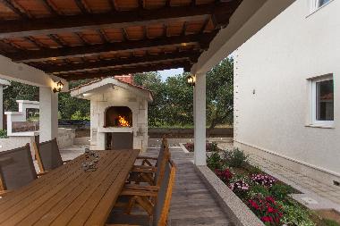 Villa in Kastel Luksic (Splitsko-Dalmatinska) or holiday homes and vacation rentals