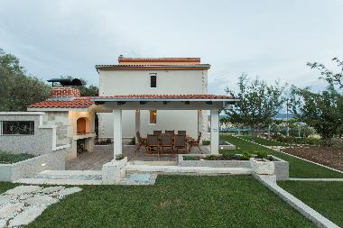 Villa in Kastel Luksic (Splitsko-Dalmatinska) or holiday homes and vacation rentals