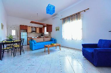 Living room - Kitchen