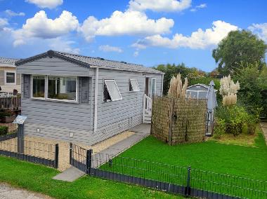 Caravan in Kamperland (Zeeland) or holiday homes and vacation rentals