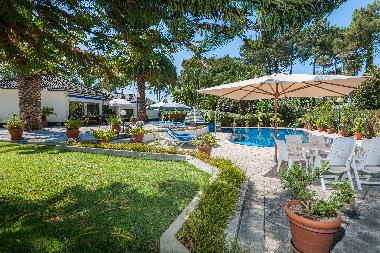 Holiday House in Verdizela (Grande Lisboa) or holiday homes and vacation rentals
